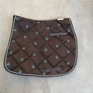 Peace sign padded saddle pad